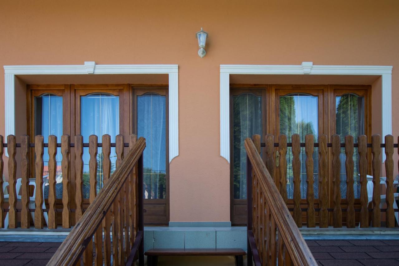 Akácfa 13 Apartman Zalakaros Exterior foto